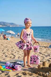 Cgboutiquestylekids Cg Kids Kuromi Karakter Baskılı Kız Çocuk Pembe Etekli Ve Boneli Mayo Seti - Image 1