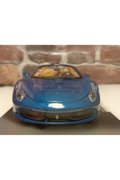 Bburago Ferrari 458 Spider-2011