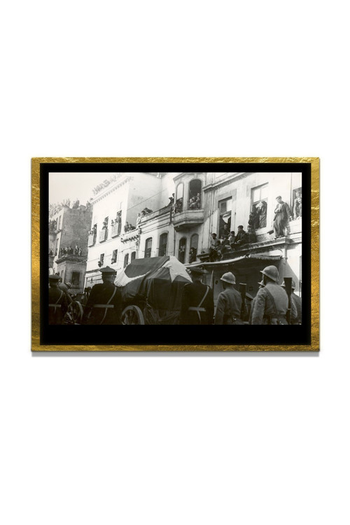 Yapay Zeka İle Yenilenmiş Atatürk Fotoğrafları Siyah Beyaz Cam Tablo, 3D Dekoratif Baskı 415