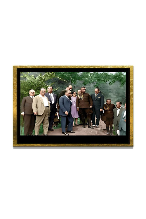 Yapay Zeka İle Yenilenmiş Atatürk Fotoğrafları Siyah Beyaz Cam Tablo, 3D Dekoratif Baskı 480