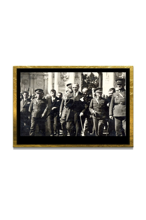 Yapay Zeka İle Yenilenmiş Atatürk Fotoğrafları Siyah Beyaz Cam Tablo, 3D Dekoratif Baskı 785