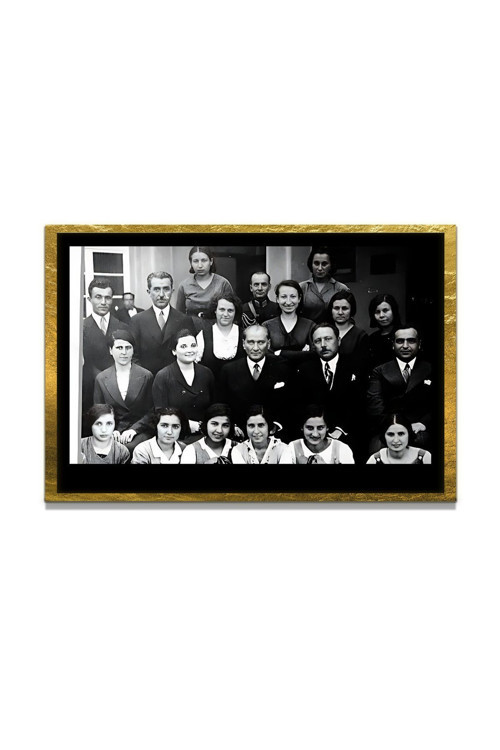 Yapay Zeka İle Yenilenmiş Atatürk Fotoğrafları Siyah Beyaz Cam Tablo, 3D Dekoratif Baskı 40