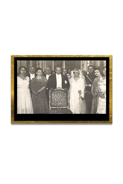 Yapay Zeka İle Yenilenmiş Atatürk Fotoğrafları Siyah Beyaz Cam Tablo, 3D Dekoratif Baskı 784