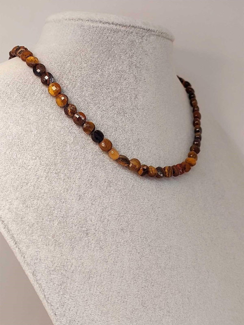 Kaplan Gözü Taşı YASSI Faset Kesim Kolye 6x4mm (Sabit Klipsli)