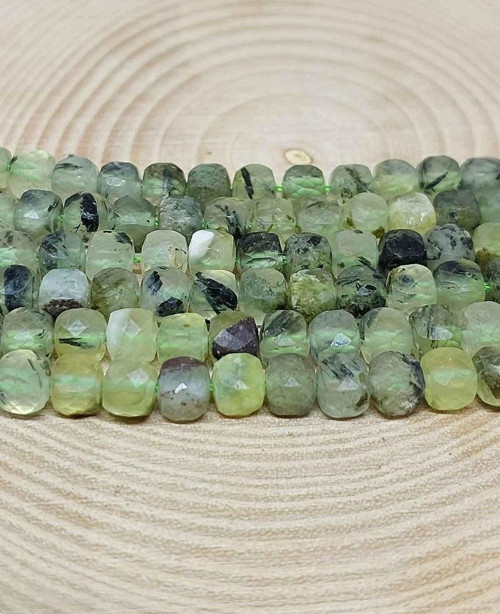Prehnit (prinayt) Taşı Küp Şekilli Dizi 4,5mm