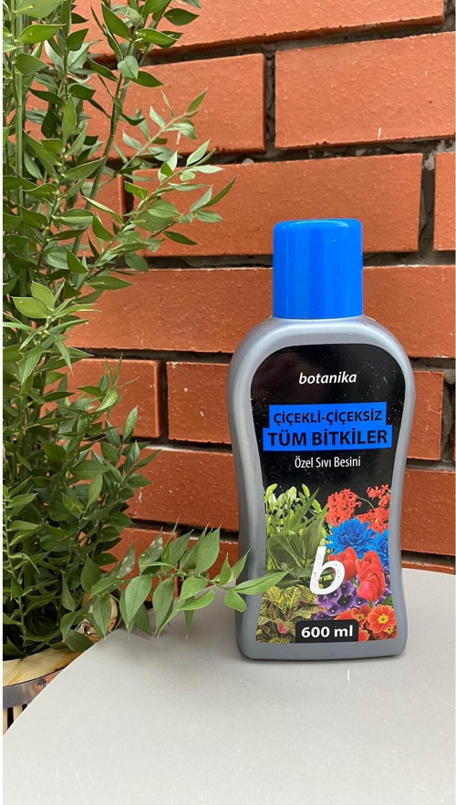 Çiçekli Çiceksiz Tüm Bitkiler Bitki Besini 600Ml