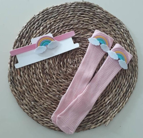 Kız Bebek Pembe Gökkuşağı Figürlü Bandana ve Çorap Set
