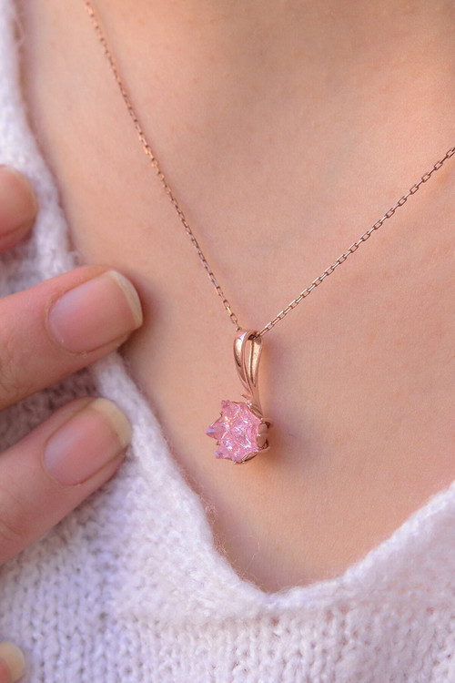 Kadın Pembe Lotus Çiçeği 925 Ayar Gümüş Kolye