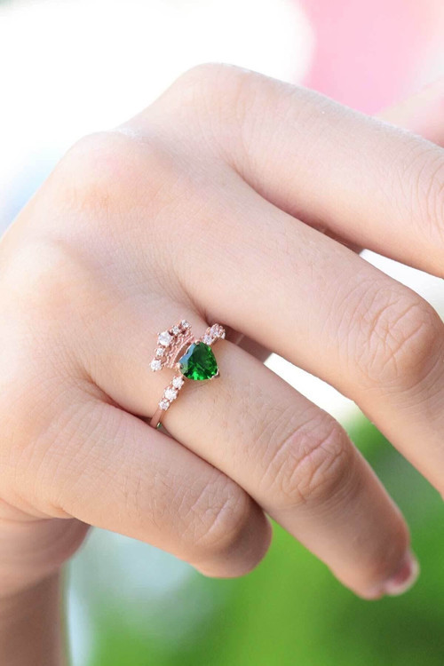Prenses Tacı Yeşil Taşlı 14k Rose Altın Kaplama Yüzük