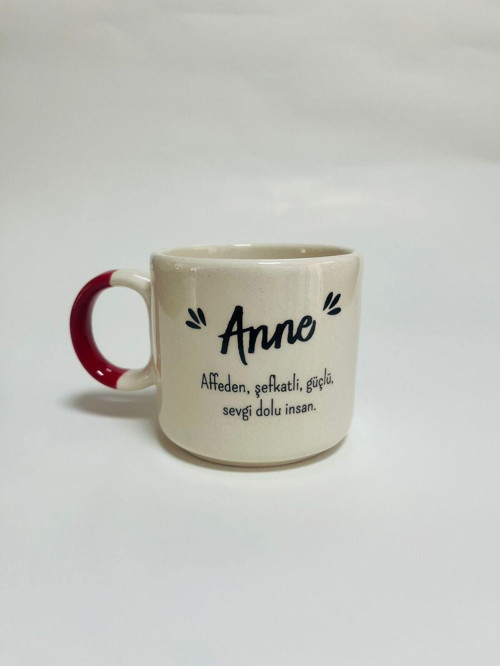 "Anne" Baskılı Kırmızı Kulplu Kupa