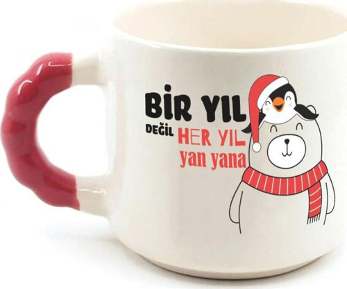 Bir Yıl Değil Her Yıl Yan Yana Penguen Baskılı Kırmızı Kulplu Boncuk Yılbaşı Kupası