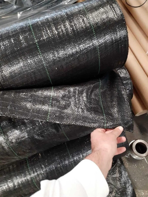 Jüt Taban Örtüsü Sera Taban Örtüsü Siyah Malç Örtüsü Naylonu Peyzaj Uygulama Örtüsü 3 X 17 Mt