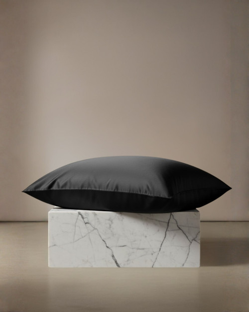 Halo Saten Yastık Kılıfı Siyah 50x70