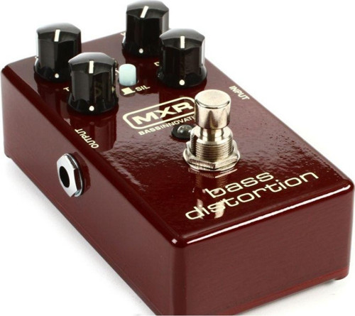 M85 Bass Distortion Pedalı