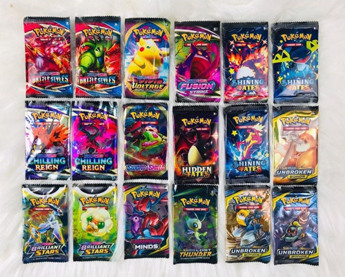 Pokemon Oyun Kartı Karma Set (18 Paket)