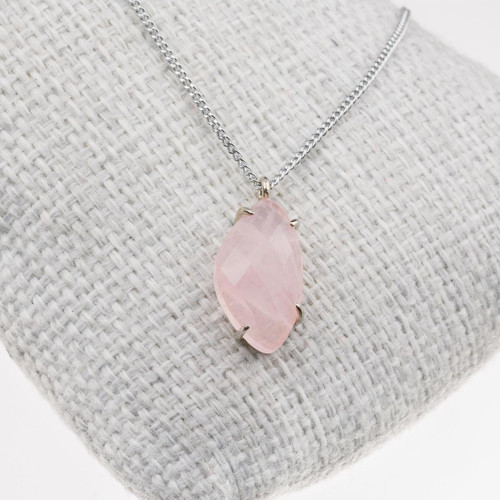 Pembe Kuvars Taşı Kolye-Kararmaz Zincirli