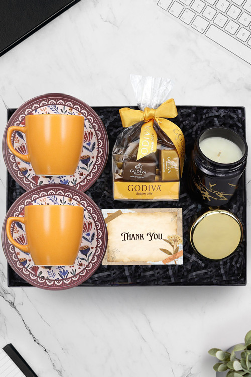 2'Li Turuncu Türk Kahvesi Fincanı & Godiva Napoliten Çikolata & Mermer Desenli Mum Hediye Seti