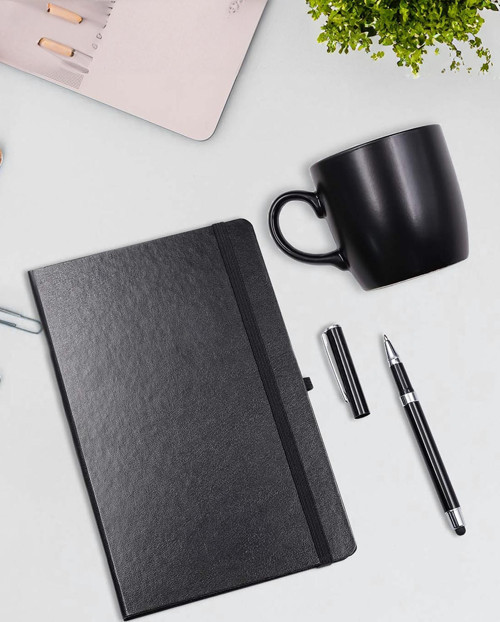 Siyah Defter & Kalın Siyah Touch Pen & Siyah Mat Kupa Hediye Seti