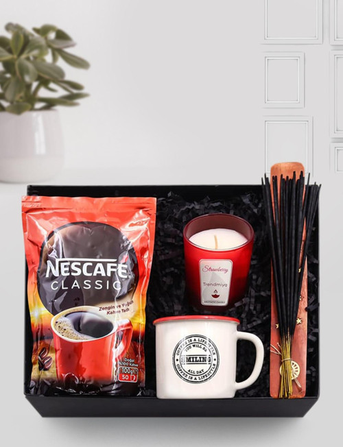 Vintage Kupa & Çilek Kokulu Kırmızı Bardak Mum & Nescafe Classic & Çubuk Tütsü Hediye Seti