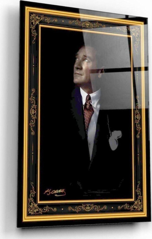 Atatürk Cam Tablo