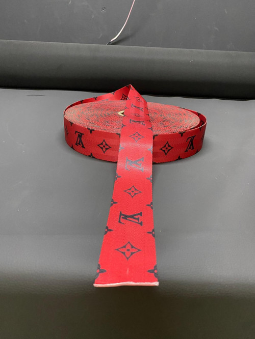 kırmızı louis vuitton emniyet kemeri 12 mt