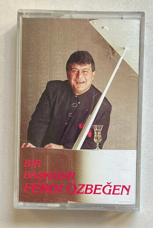 Kaset - Bir Başkadır Kaset Ferdi Özbeğen