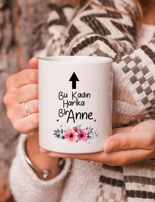 Bu Kadın Harika Bir Anne Beyaz Kupa Bardak