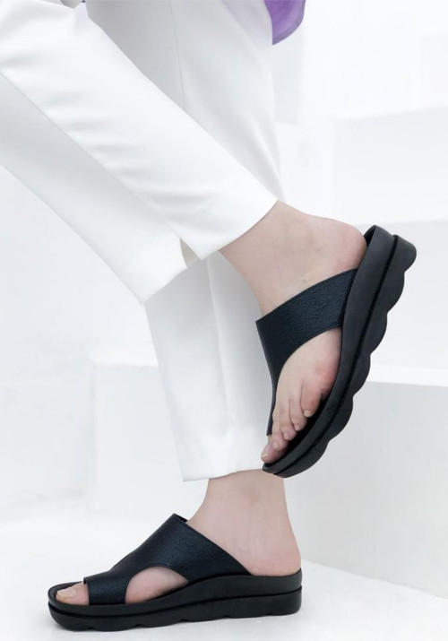 1742 SİYAH ÇATLAK COMFORT ANATOMİK CASUAL PARMAK ARASI KADIN TERLİĞİ