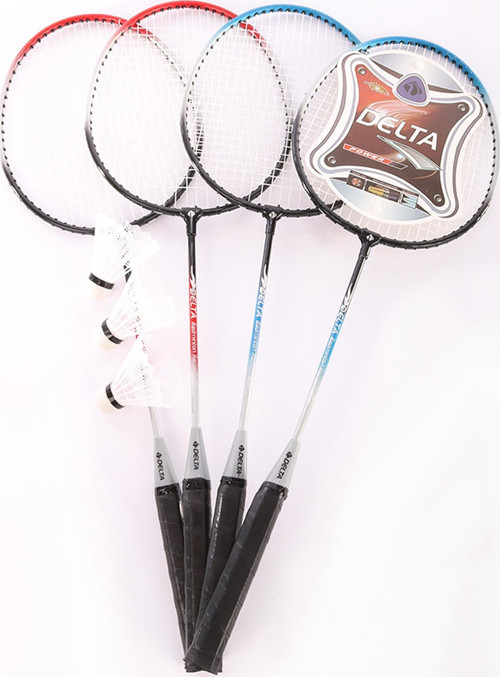 4 Adet Badminton Raketi İle 3 Adet Badminton Topu Ve Deluxe Badminton Çantası Dörtlü Grup Seti