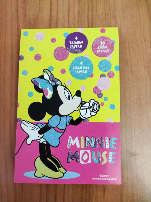 Minnie Mouse Lisanslı Çıkartma - Boyama -Bulmaca Set (2 Parça) 48 Sf Boyama + 24 Sfnot Defteri