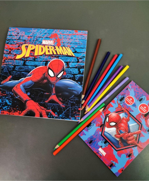 Spiderman Lisanslı Çıkartma - Boyama -Bulmaca Set (2 Parça) 48 Sayfa Boyama + 24 Sayfa Not Defteri