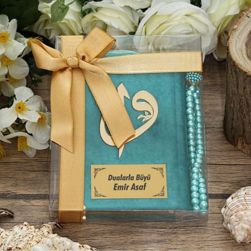 Kadife Kaplı Kur'An-ı Kerim (Çanta Boy) Pleksili, Inci Tesbih, Asetat Kutulu (17×15) Mevlid Paketi - T