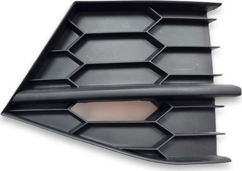 Skoda Superb 3 2015-2019 Ön Tampon Sağ Sis Farı Kapağı Siyah 3V0853666