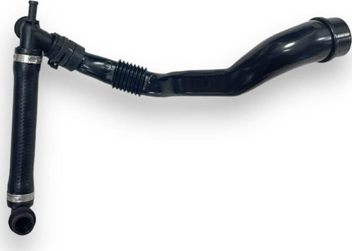 VW Passat B5.5 2003-2005 1.6 Üst Kapak Hava Alma Borusu 06B103217AB