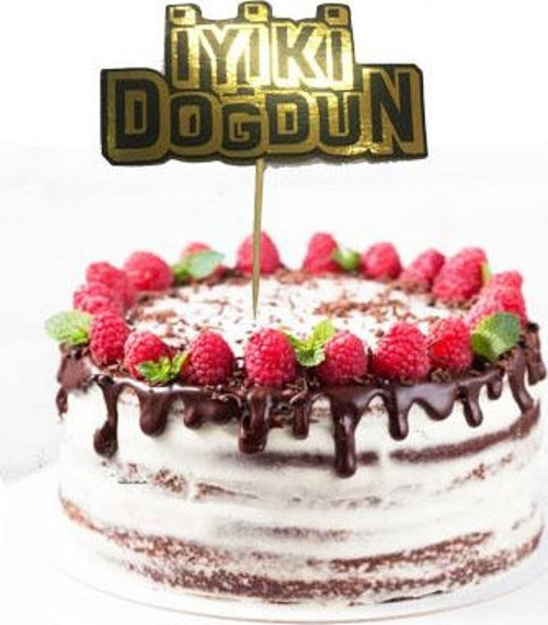 Altın Renk İyiki Doğdun Yazılı Kürdan Süsü 2 Adet 8X8 cm