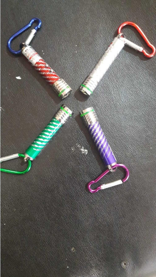3 Fonksiyonlu Kırmızı Beyaz Işıklı Led Lazer Kedi Köpek Oyuncak Anahtarlık 4 ADET