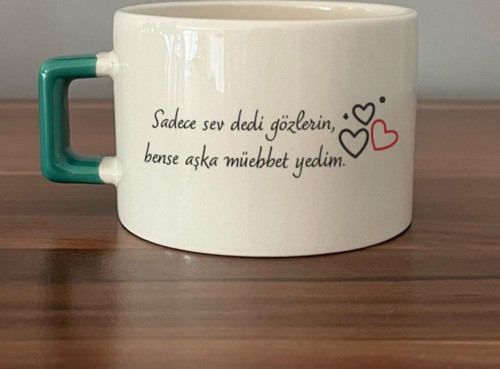 Sadece Sev Dedi Gözlerin Baskılı Yeşil Kulplu C Fincan