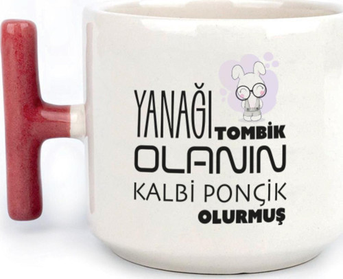 Yanağı Tombik Olanın Baskılı Kırmızı Kulplu T Kupa