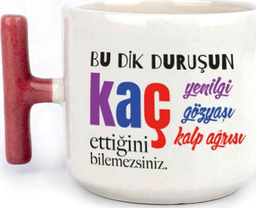 Bu Dik Duruşun Baskılı Kadınlar Günü Kırmızı Kulplu T Kupa