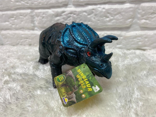 Yırtıcı Sesli Mavi Çift Boynuzlu Etçil Dinozorlar 30 cm