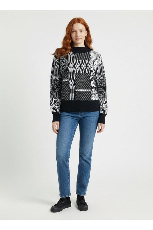 Siyah Beyaz Desenli Dik Yaka Slim Fit Kazak