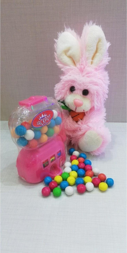 2 Si 1 Arada / Sevimli Arkadaşım Havuç Seven Tavşan 15 Cm Ve Pembe Jackpot Sakız Makinesi
