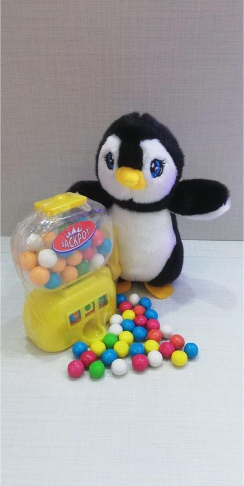 2 Si 1 Arada / Sevimli Arkadaşım Penguen 15 Cm Ve Sarı Jackpot Sakız Makinesi