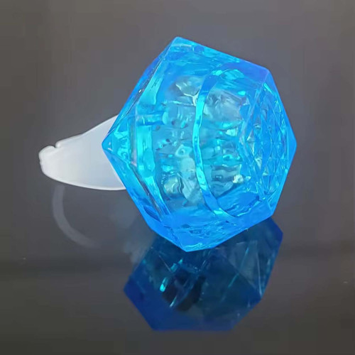 Kristal Tasarımlı Led Glow Işıklı 3 Modlu Mi Yüzük 3.5 x 5 cm