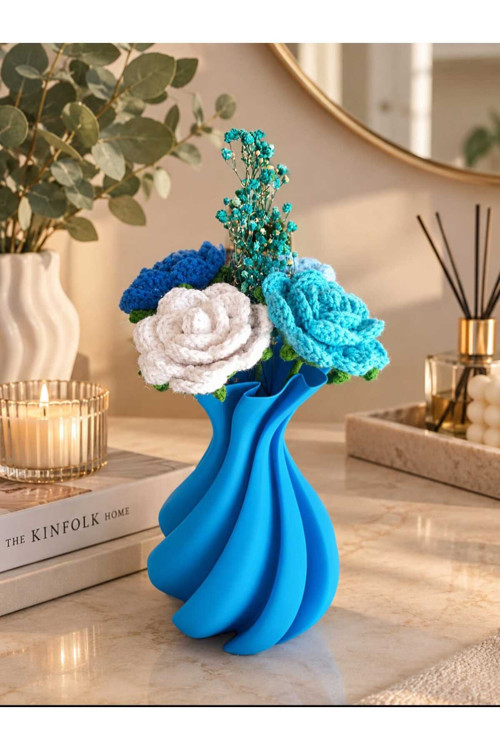3D Pla Mavi Vazo- 4 Adet Örgü Gül- Sofistike Vazo Ve Gül