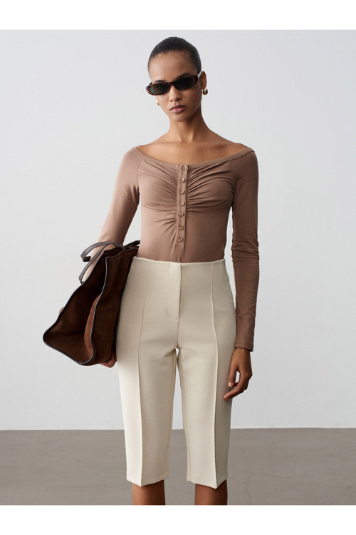 32661 Düğme Detaylı Bodysuit-Vizon