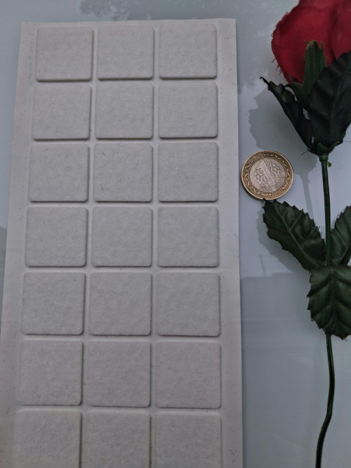 Keçe 90739 HRD 4 Paket 30mm Beyaz Masa Sandalye Koltuk Baza Ayak Çizdirmez Yapışkanlı