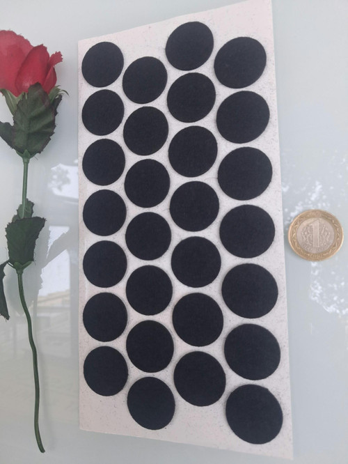 Keçe 90741 HRD 4 Paket 28 mm Siyah Masa Sandalye Koltuk Baza Ayak Çizdirmez Yapışkanlı
