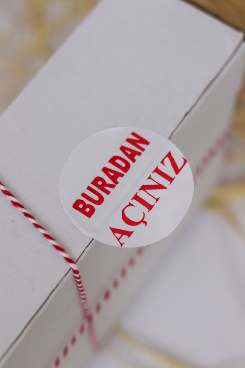 Buradan Açınız Beyaz 40 Mm Yuvarlak Yapışkanlı Sticker Etiket 120 Adet