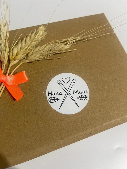 Handmade Çift Iğneli Siuyah Yazı Yuvarlak Yapışkanlı Etiket 4 x 4 cm 120 Adet